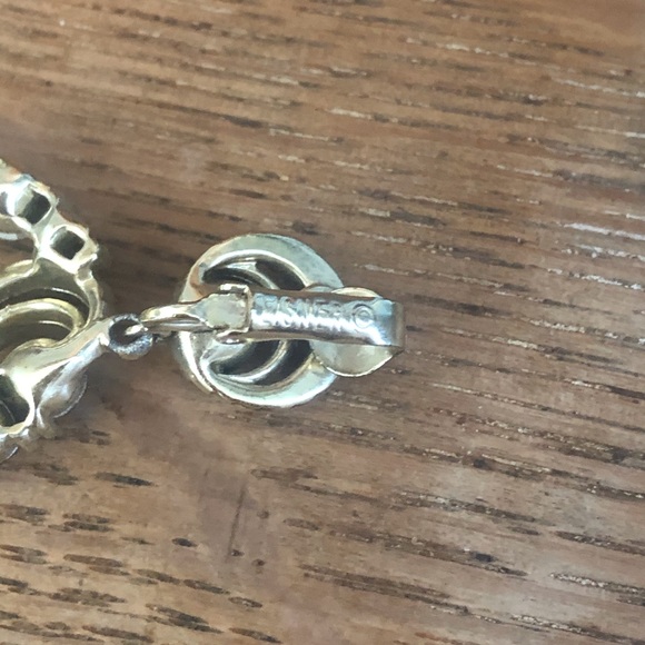 H/PπVTG LIsner AB Rhinestone Swirl Hoop Earrings - Picture 5 of 6